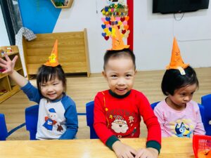 Chiếc mũ Halloween